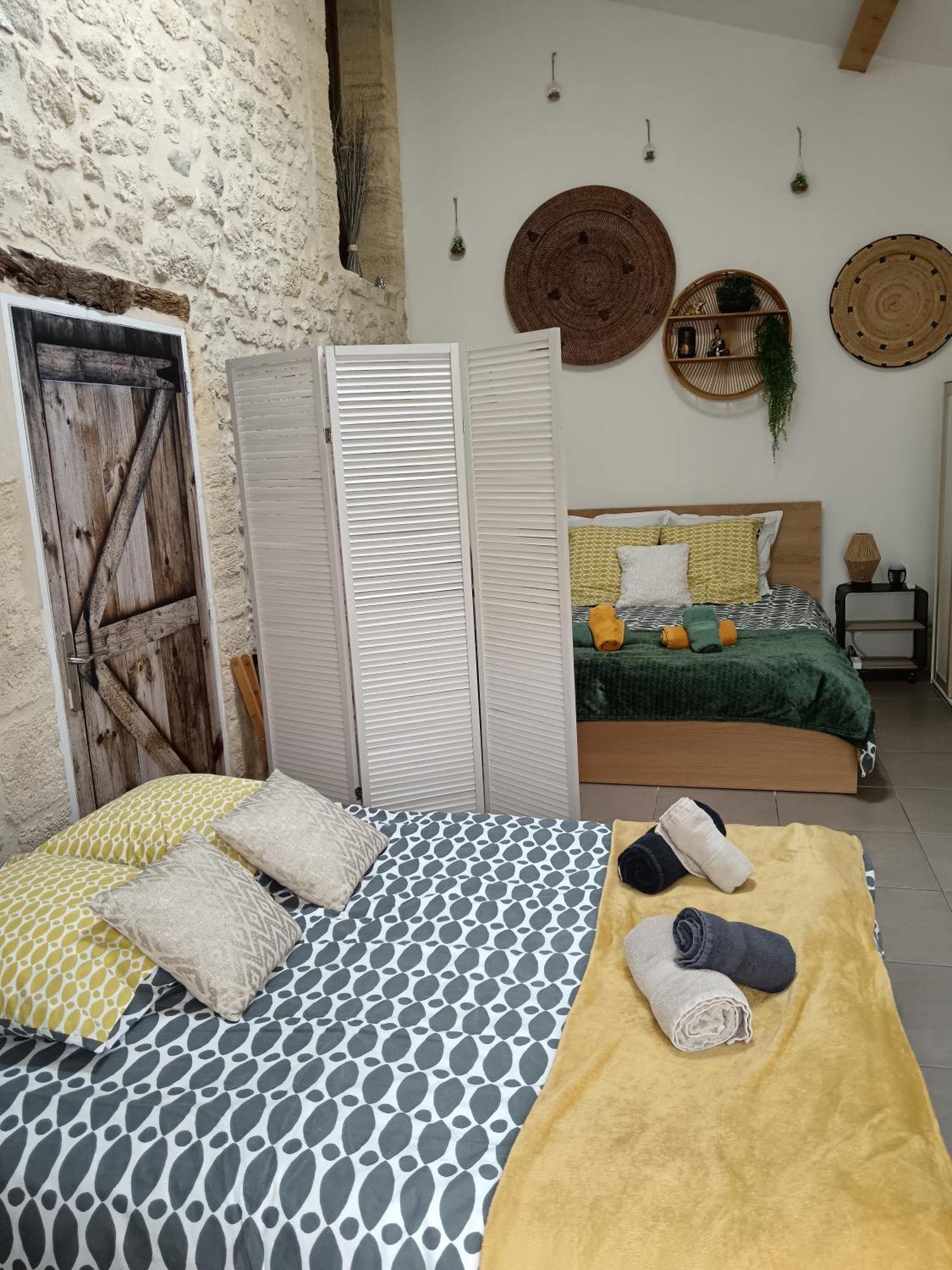 Le Cosy Cabarieu Bed & Breakfast Saint-André-de-Cubzac Oda fotoğraf